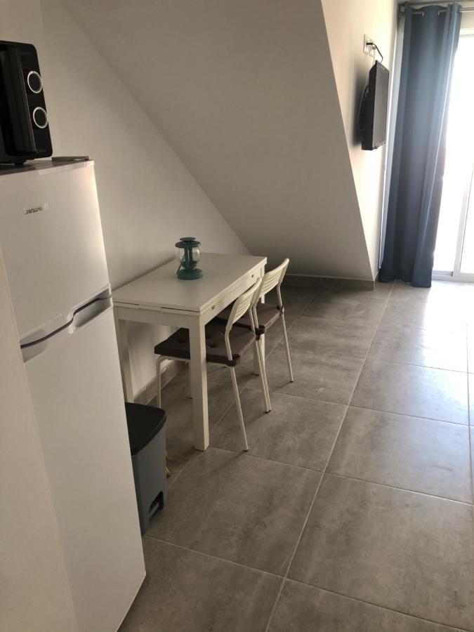 Apartamento Cervera ตอร์เรโมลิโนส ภายนอก รูปภาพ